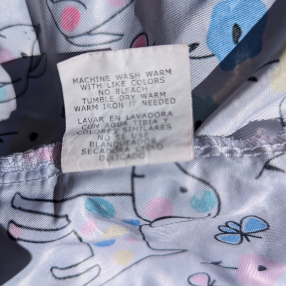 Scrubs Top in White with Dogs Size L - Picture 5 of 6